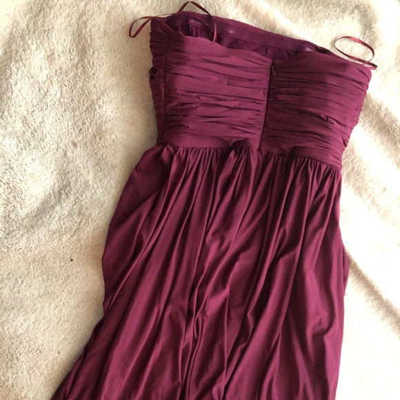 Beautiful Burgundy Strapless & Short Bridemaid - Picture 1 of 4